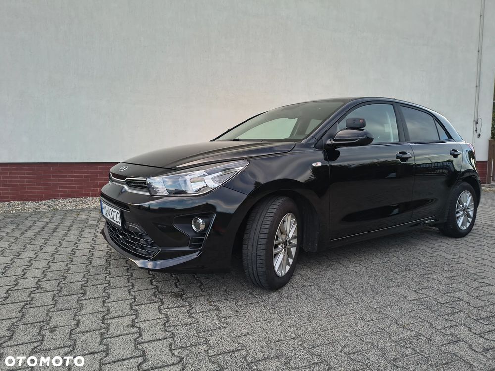 Kia Rio - 10