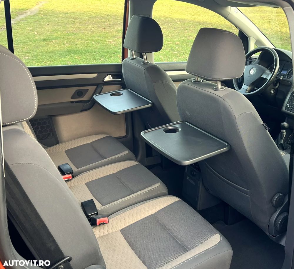 Volkswagen Touran 2.0 TDI DPF Cross - 8