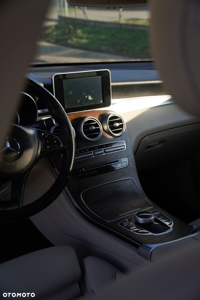 Mercedes-Benz GLC 300 4-Matic - 21