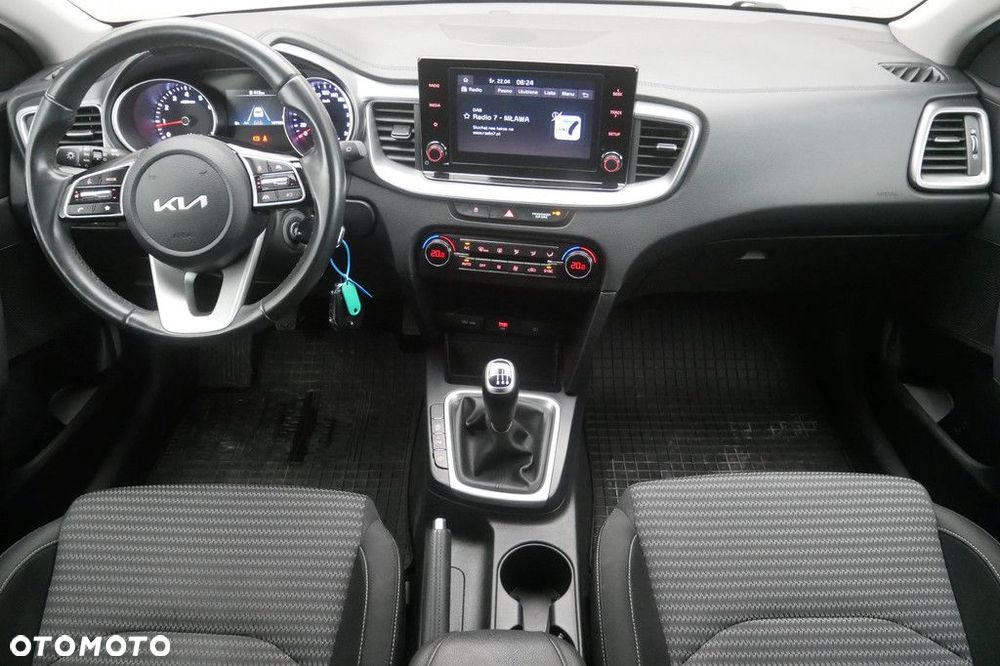 Kia Ceed 1.5 T-GDI M - 8