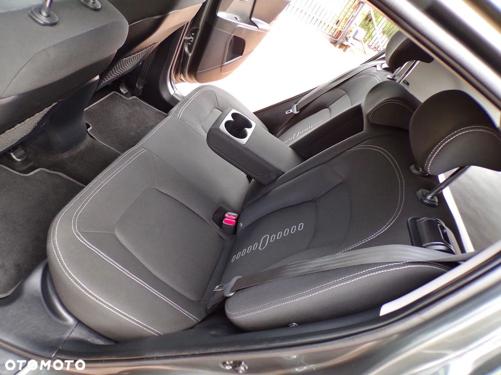 Kia Sportage 1.7 CRDI 2WD Spirit - 27