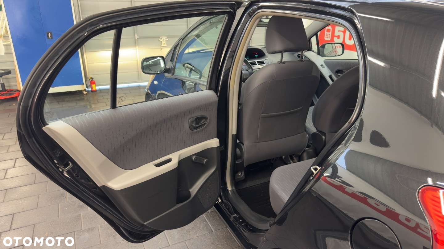 Toyota Yaris - 28
