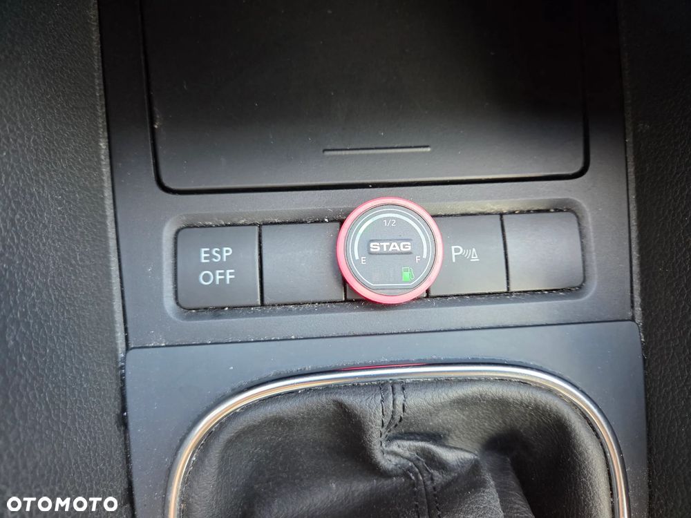 Volkswagen Golf 1.4 Style - 10