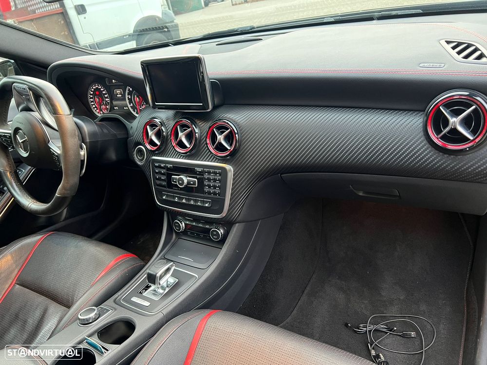 Mercedes-Benz A 45 AMG 4Matic Speedshift 7G-DCT Edition 1 - 11