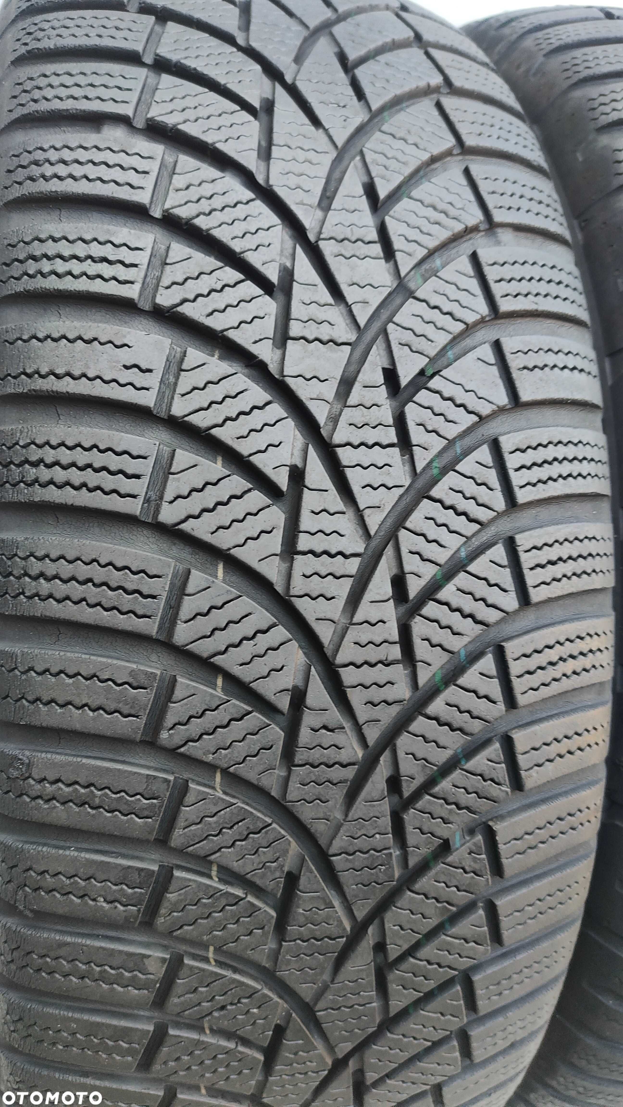 Opony Zimowe 205/60/16 Toyo 2szt 6mm 2020r - 1
