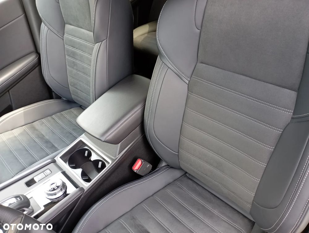 Mitsubishi Outlander Invite - 4