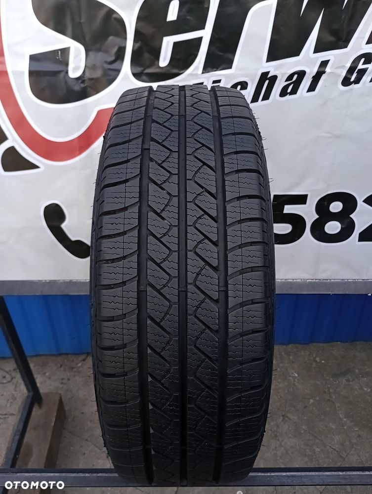 OPONA CAŁOROCZNA 1x 205/65 R15C 102/100T GOODYEAR VECTOR 4SEASONS - 1