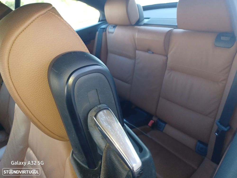 BMW 320 d Cabrio Intense - 11