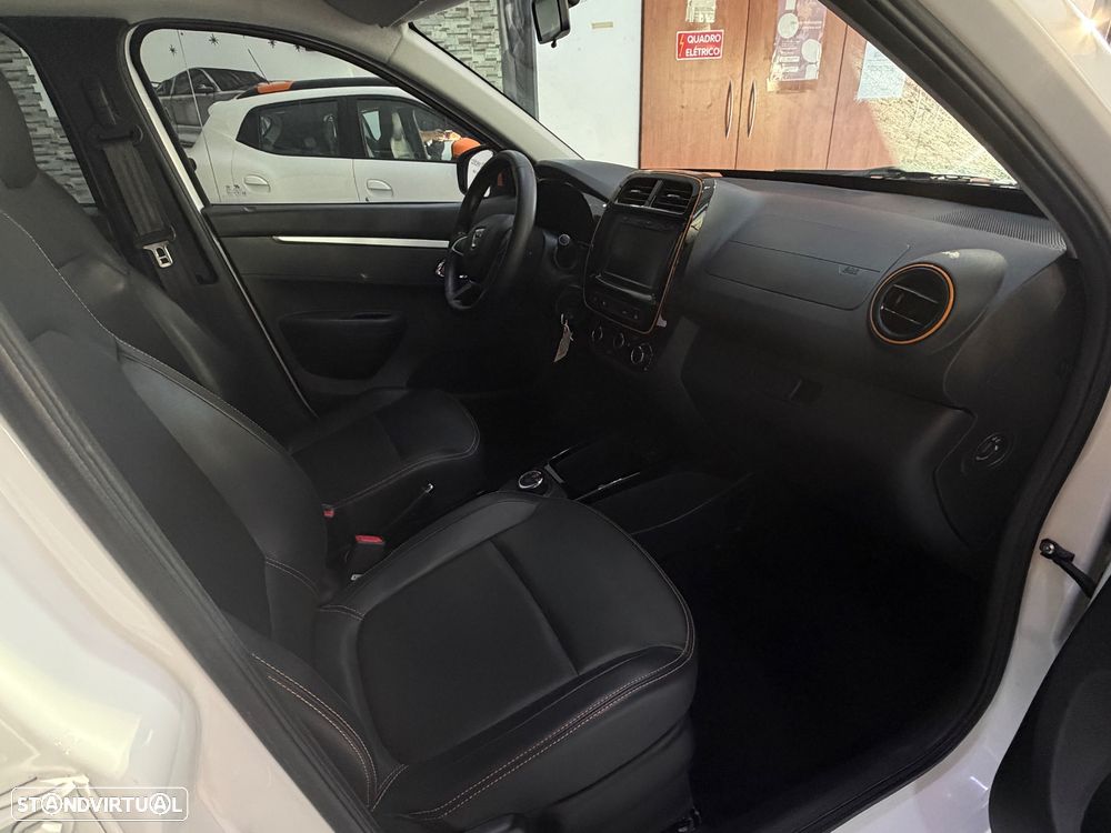 Dacia Spring - 23