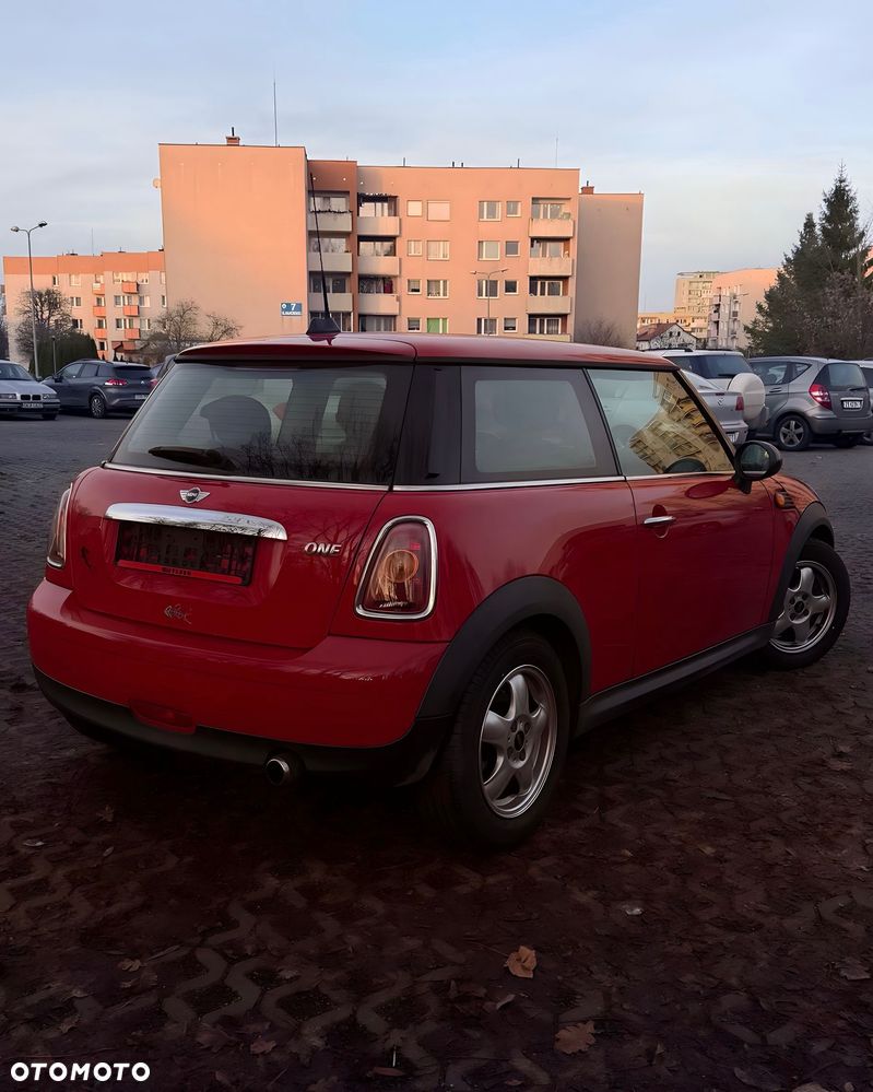 MINI ONE Standard - 5