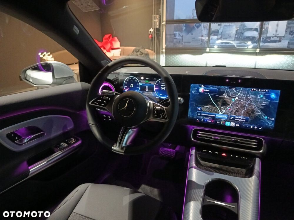 Mercedes-Benz CLA - 12