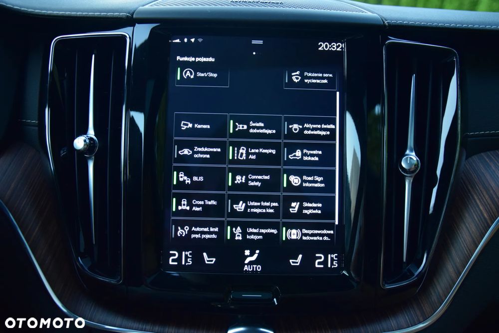 Volvo XC 60 B5 B AWD Inscription - 33