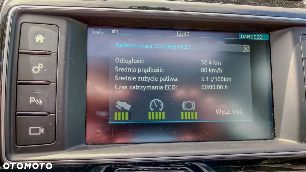 Jaguar XE 2.0 D AWD R-Sport - 17
