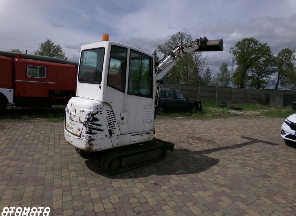 Bobcat x320 minikoparka - 2