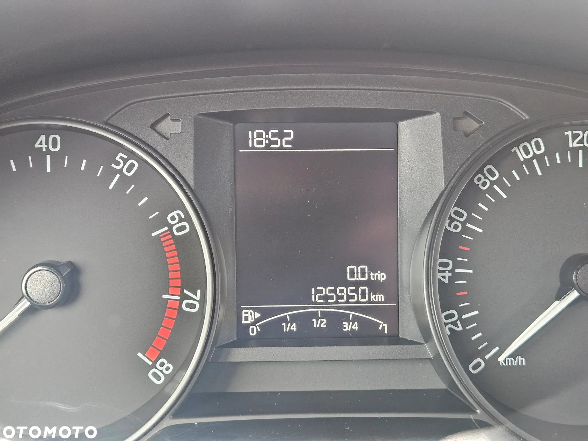 Skoda Fabia 1.0 Active - 10