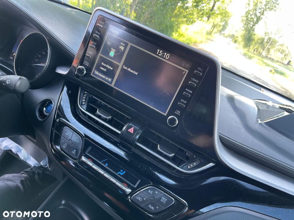 Toyota C-HR 1.8 Hybrid Neon Lime powered by JBL - 20