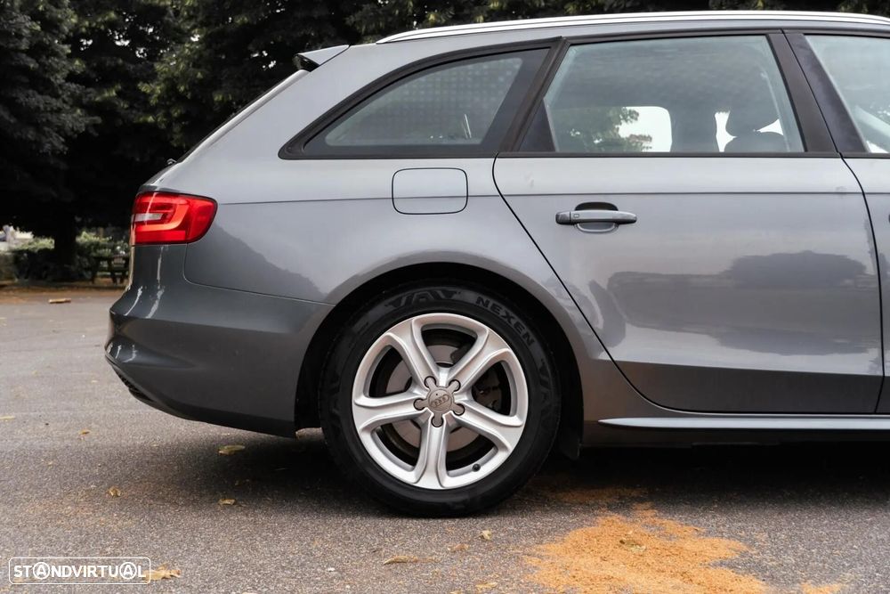 Audi A4 Avant 2.0 TDI Business Line S-line - 35
