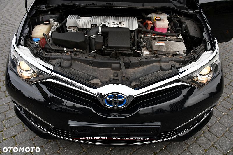 Toyota Auris Hybrid 135 Prestige - 38