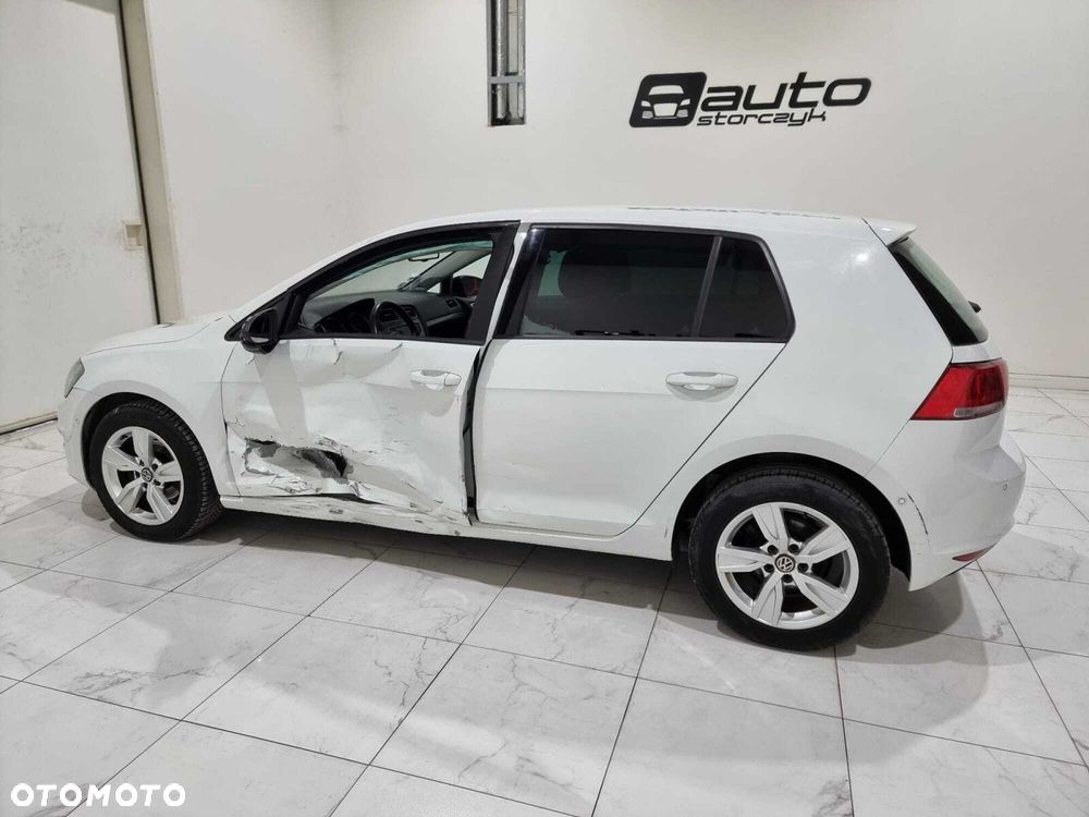 Volkswagen Golf - 8