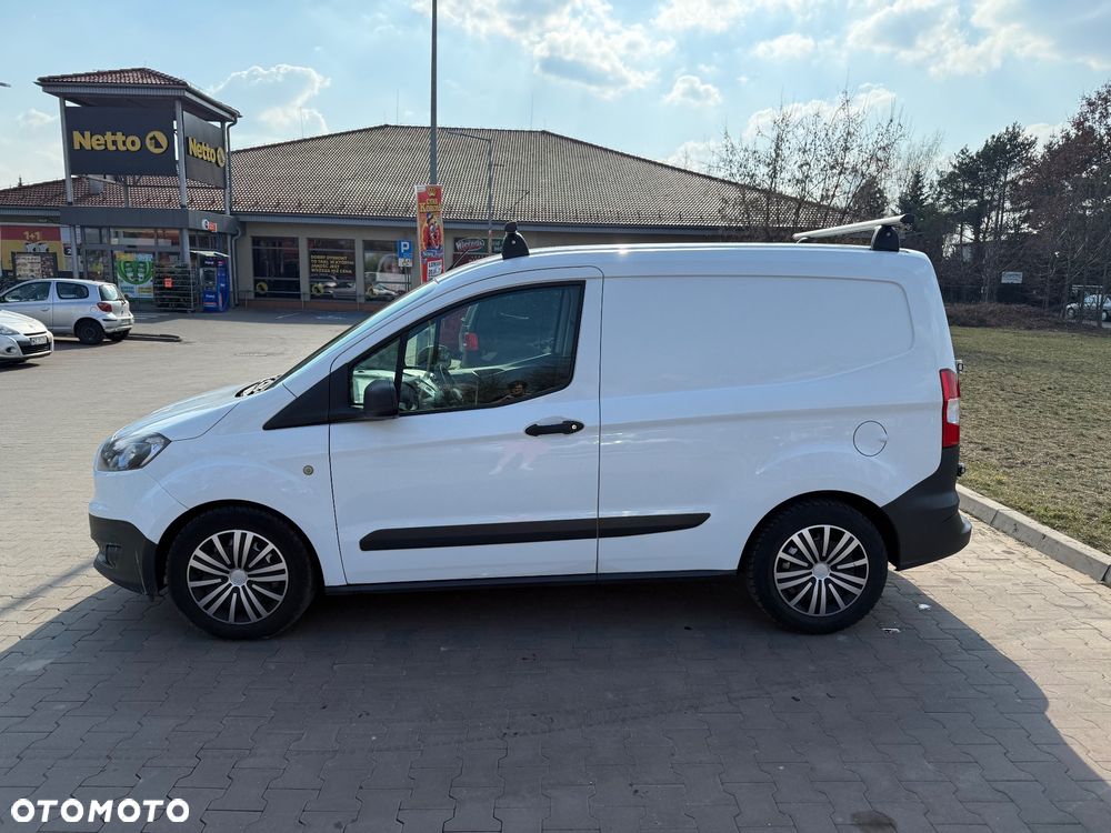 Ford Transit Courier - 9