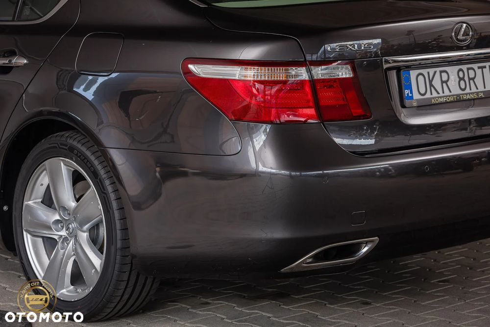 Lexus LS - 5
