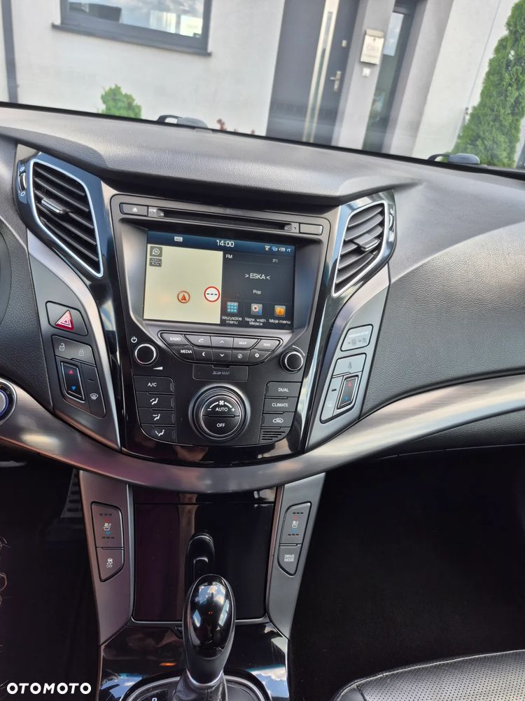 Hyundai i40 Kombi blue 1.7 CRDi DCT Premium - 13