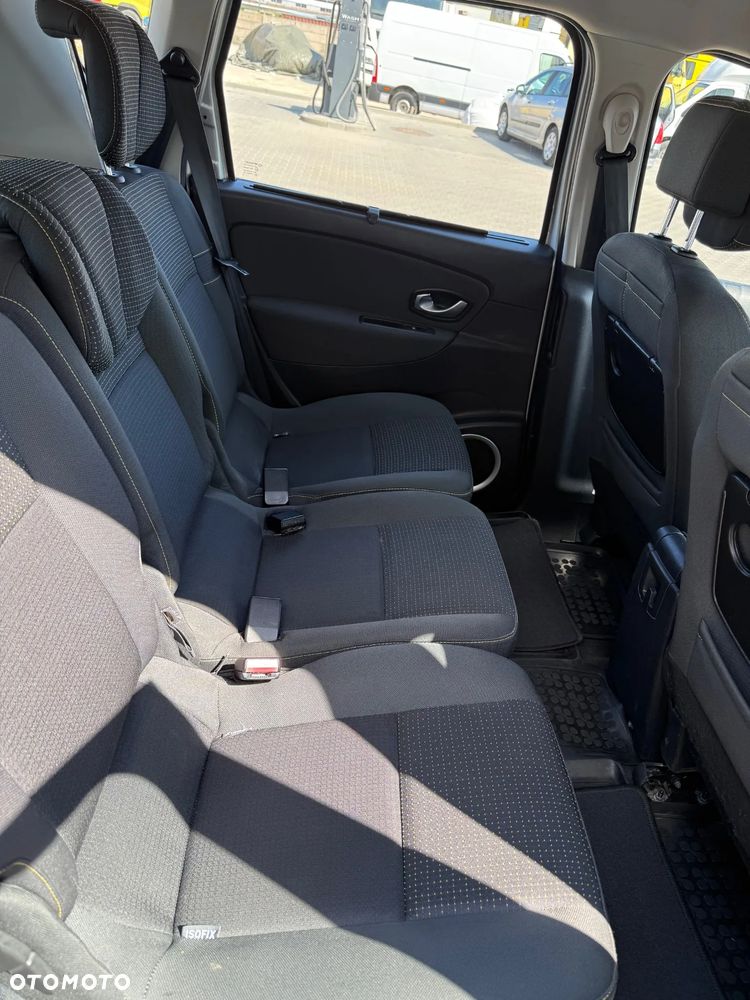 Renault Scenic - 12