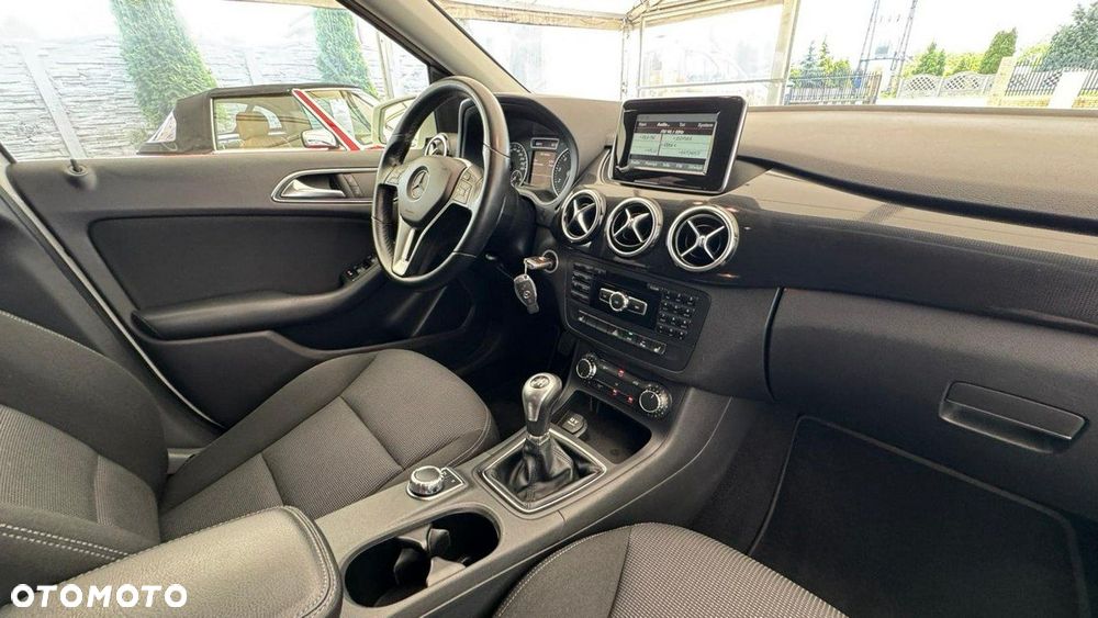 Mercedes-Benz Klasa B 180 BlueEFFICIENCY Edition 1 - 30