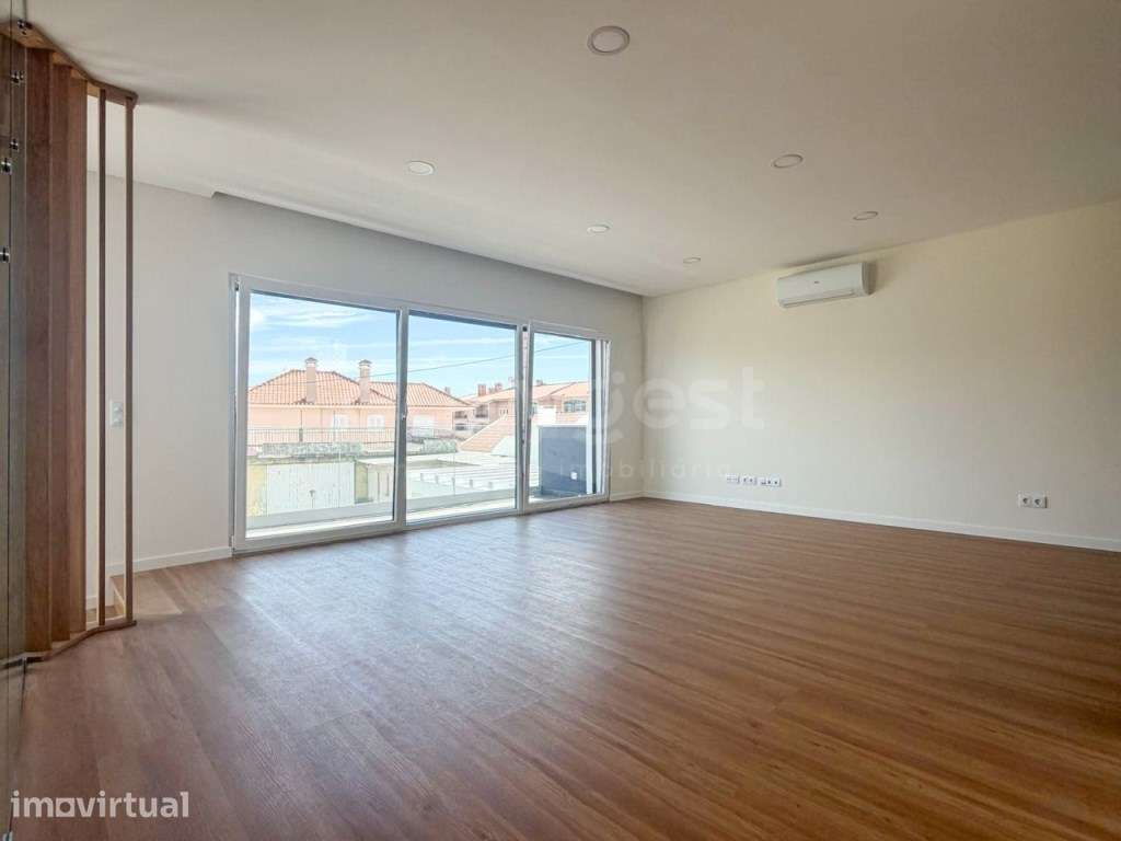 Moradia Nova Isolada T2+1 com Garagem, em São Domingos de Rana - Grande imagem: 2/41