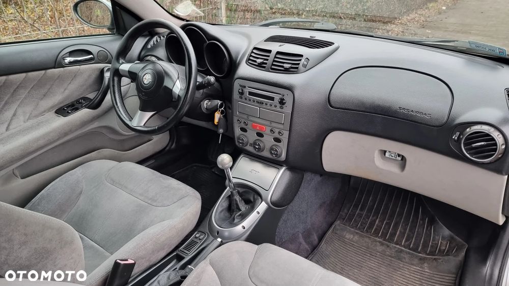 Alfa Romeo GT 2.0JTS Progression - 8