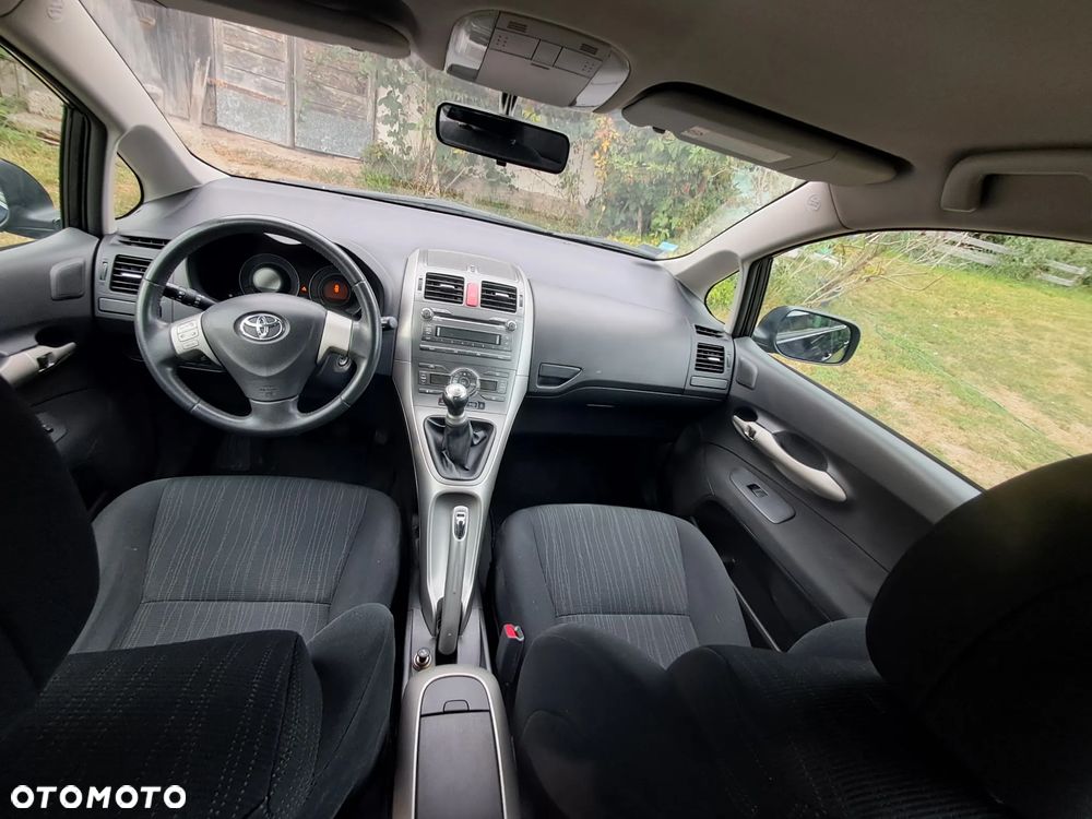 Toyota Auris 1.4 VVT-i - 5