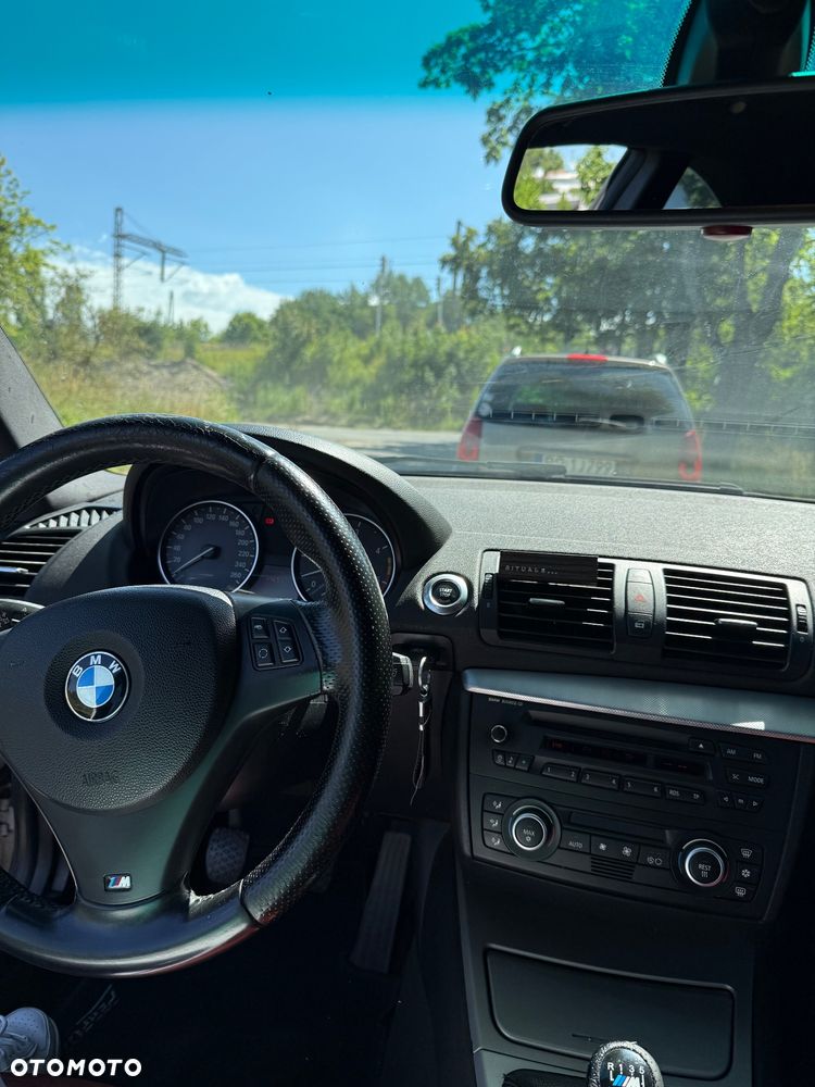BMW Seria 1 123d - 9
