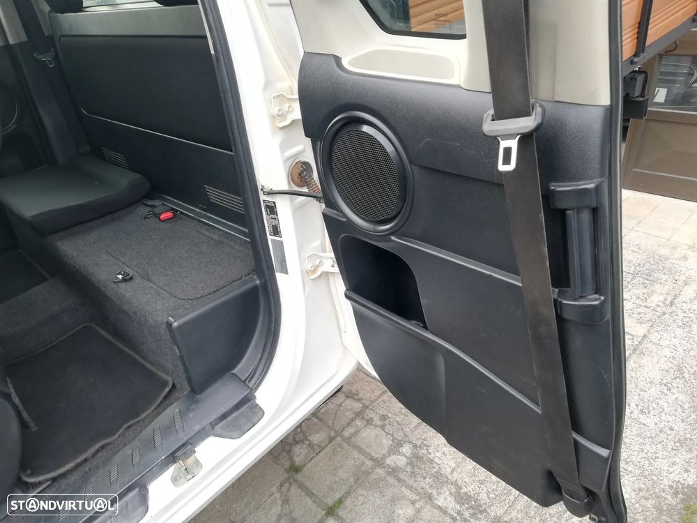 Toyota Hilux 2.4 D-4D Xtra-Cab 4WD - 10