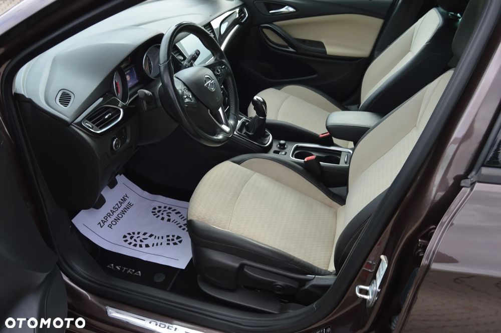 Opel Astra V 1.4 T Dynamic S&S - 29