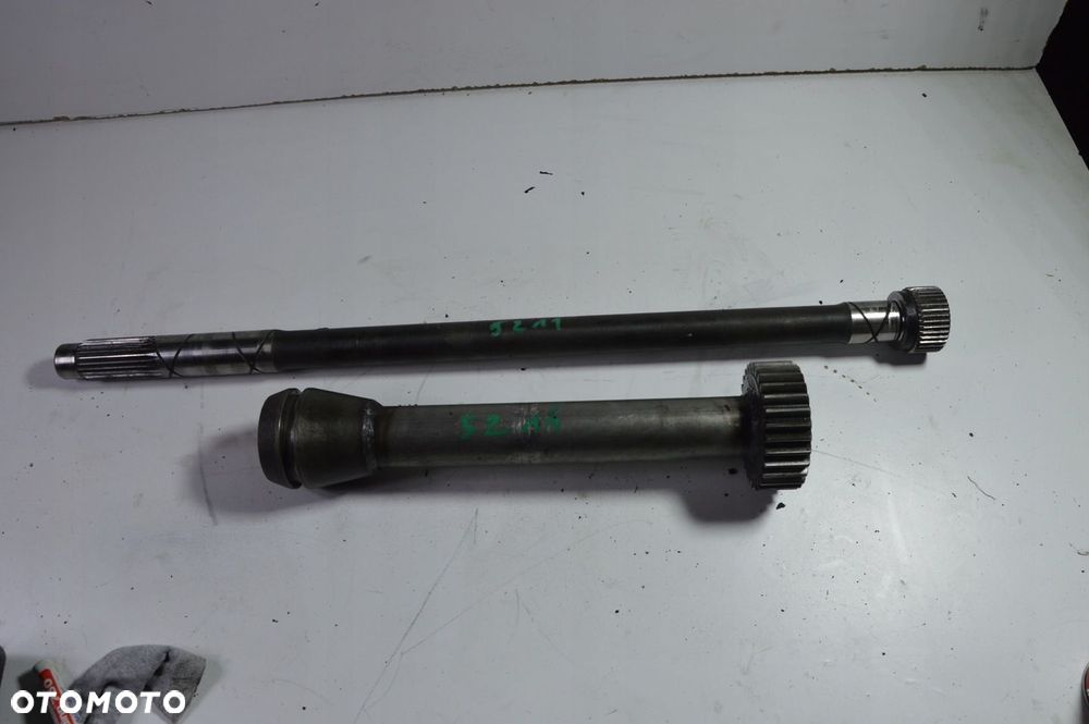 wałek pośredni wom wałek napędu hydrauliki pompy oleju zetor 5211 - 2