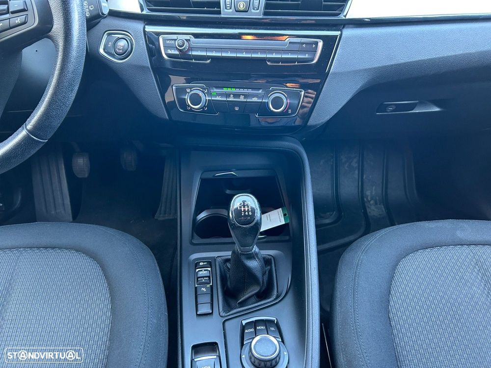BMW X1 16 d sDrive - 11