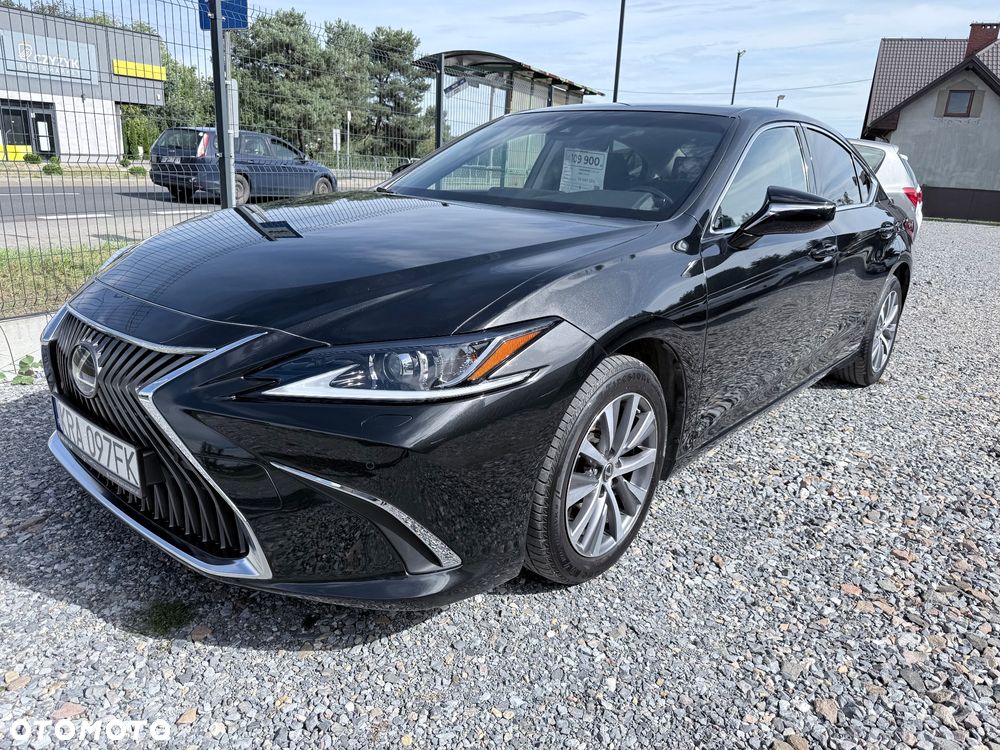 Lexus ES 2021