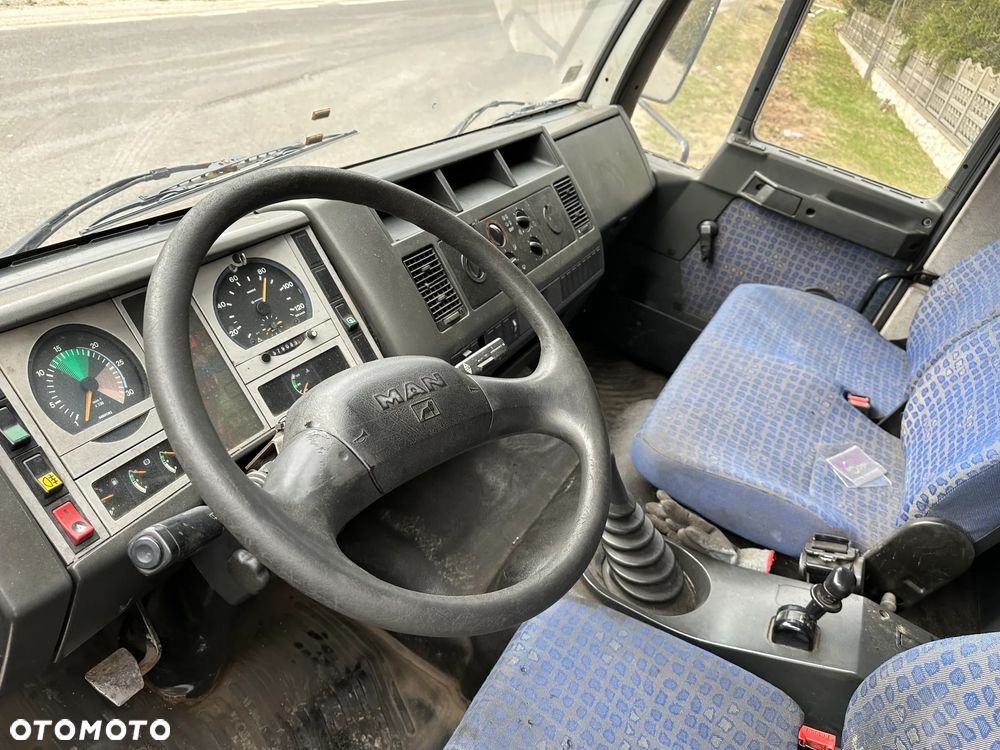 MAN LE 180 C IZOTERMA + WINDA - 8