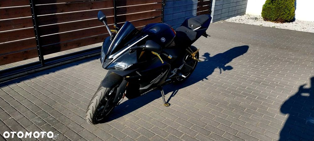Yamaha YZF - 2