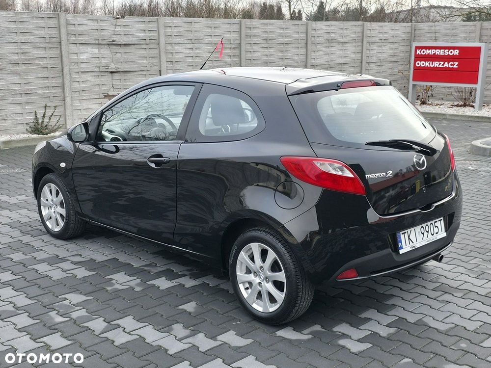Mazda 2 - 4