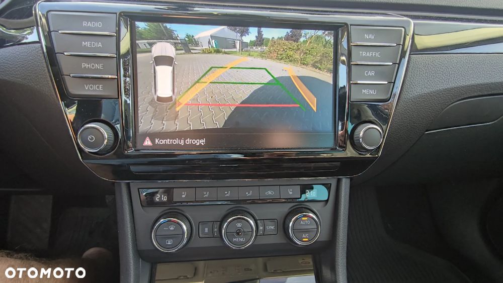 Skoda Superb 2.0 TSI 4x4 L&K DSG - 21