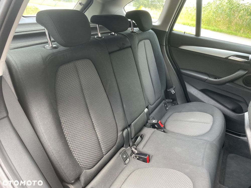 BMW X1 sDrive18d - 21