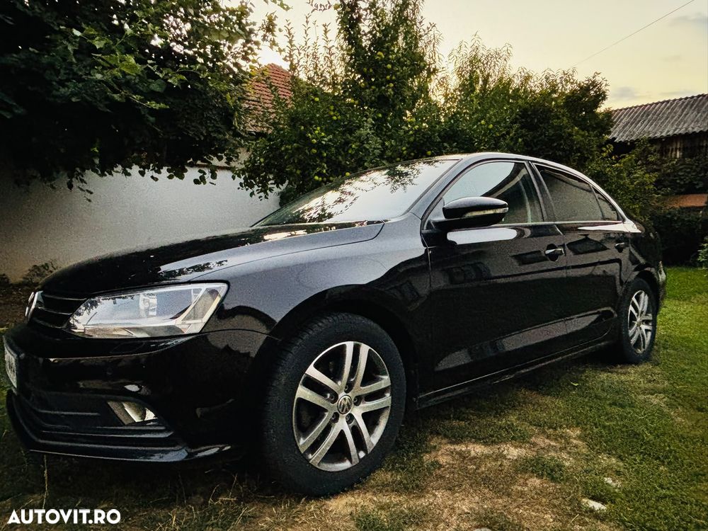Volkswagen Jetta - 12