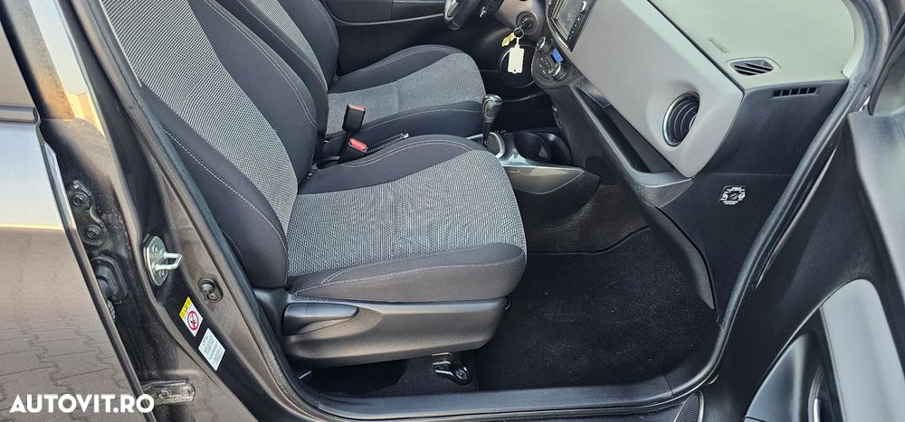 Toyota Yaris - 7