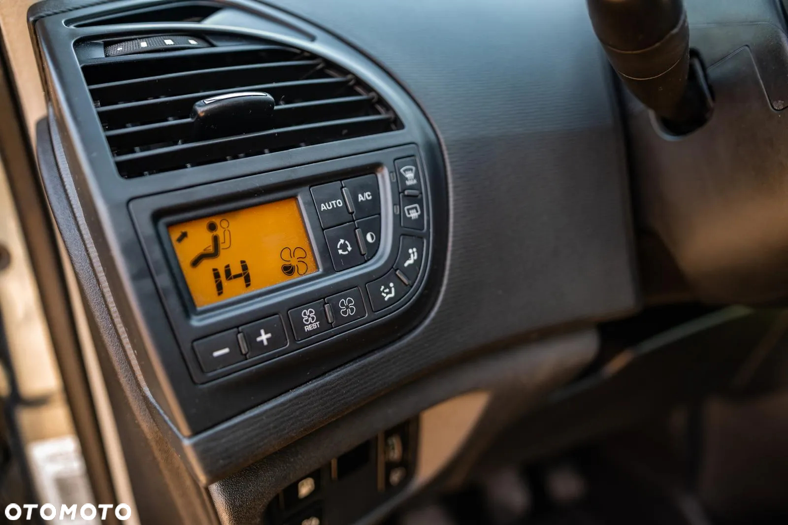 Citroën C4 Picasso - 10