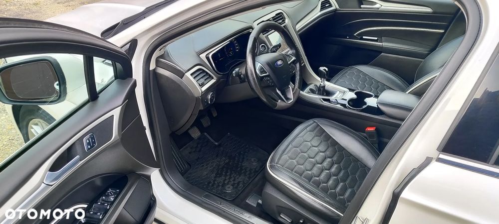 Ford Mondeo Vignale 2.0 TDCi - 16