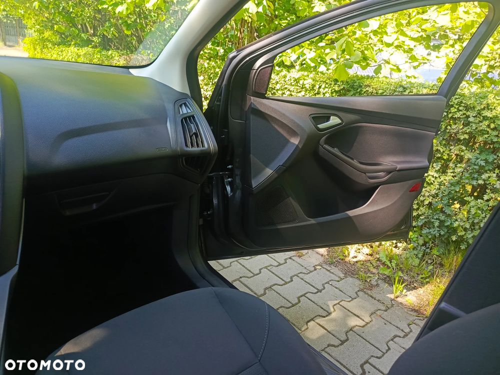 Ford Focus 1.0 EcoBoost Start-Stopp-System COOL&CONNECT - 28