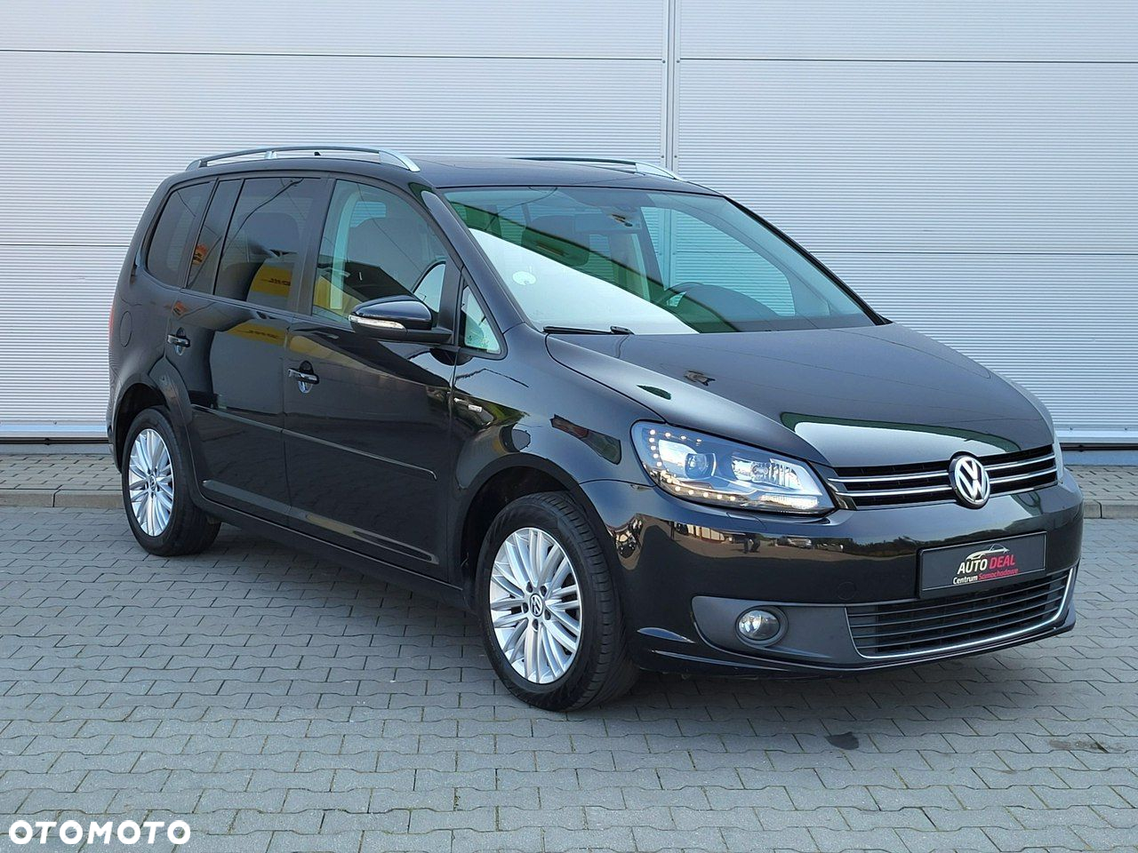 Volkswagen Touran - 2