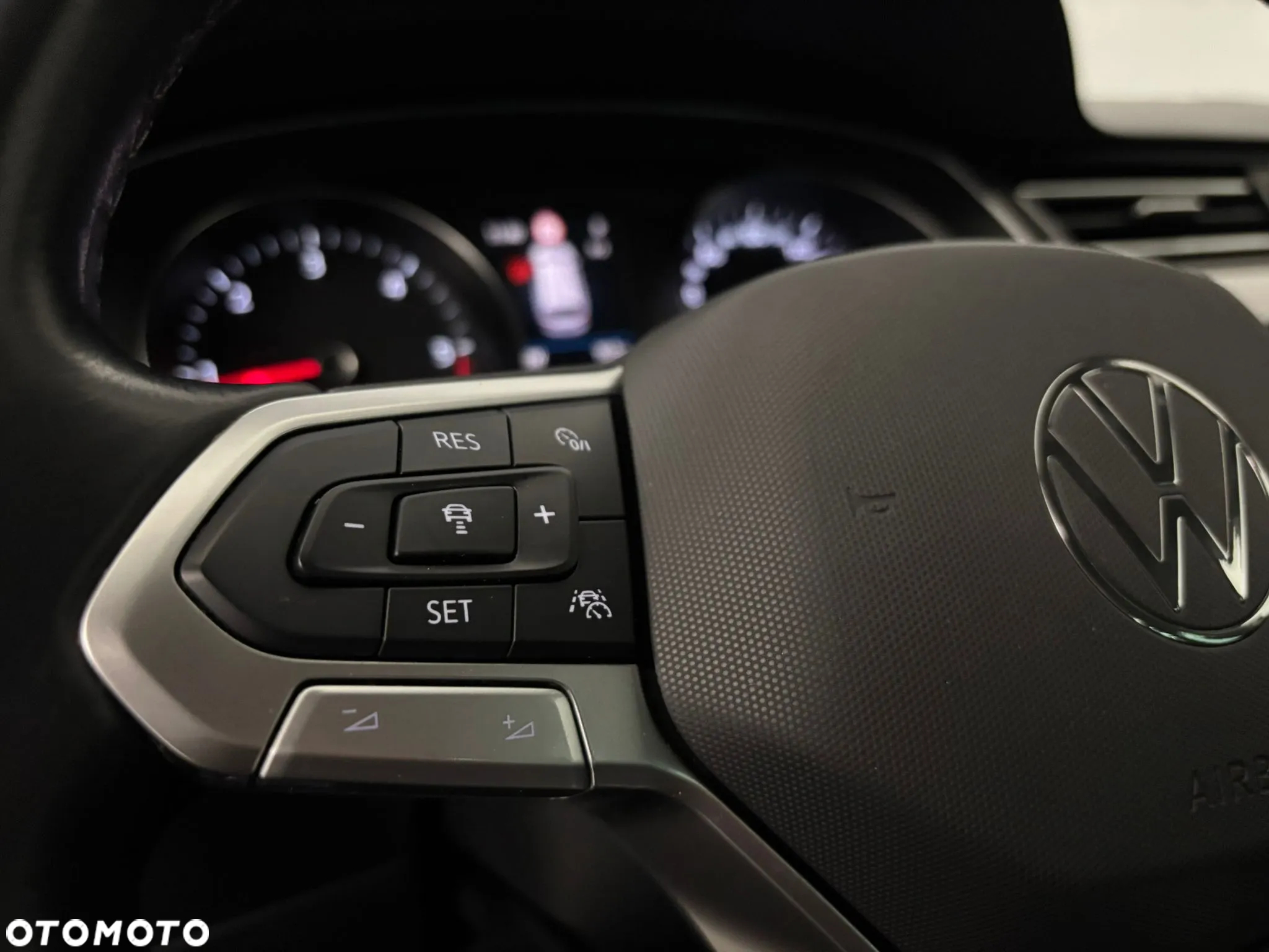 Volkswagen Passat 2.0 TDI EVO Business DSG - 34