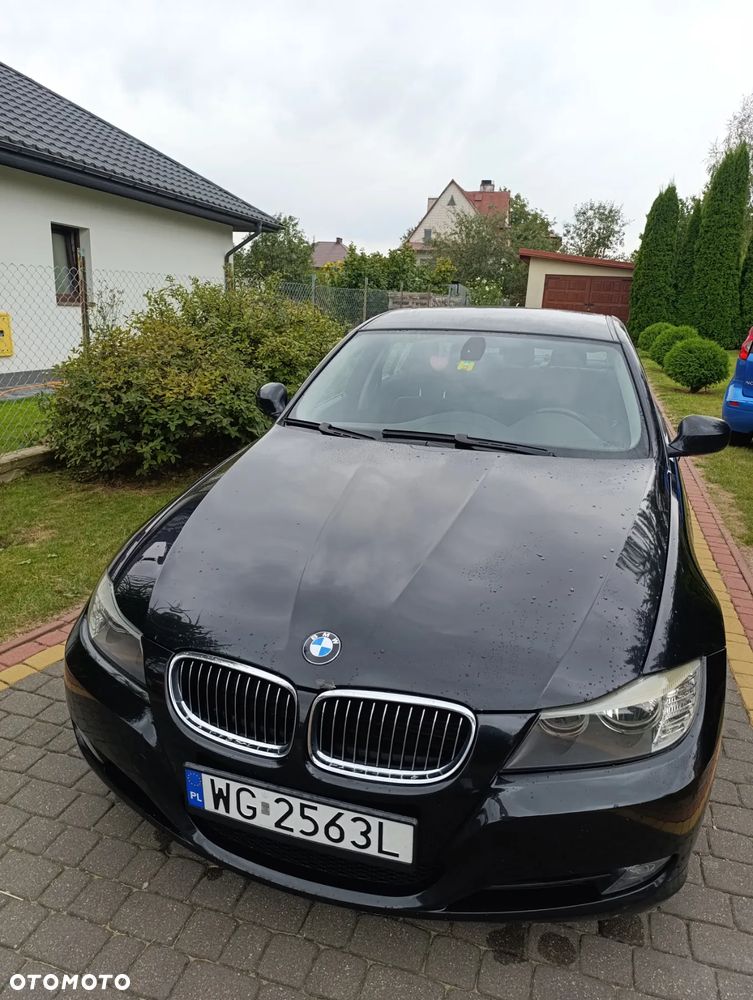 BMW Seria 3 325i - 1